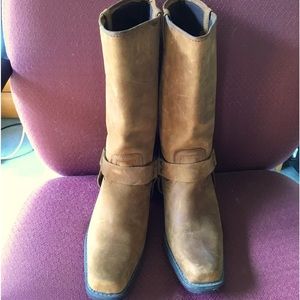 Colin Stuart Genuine Dingo Boots